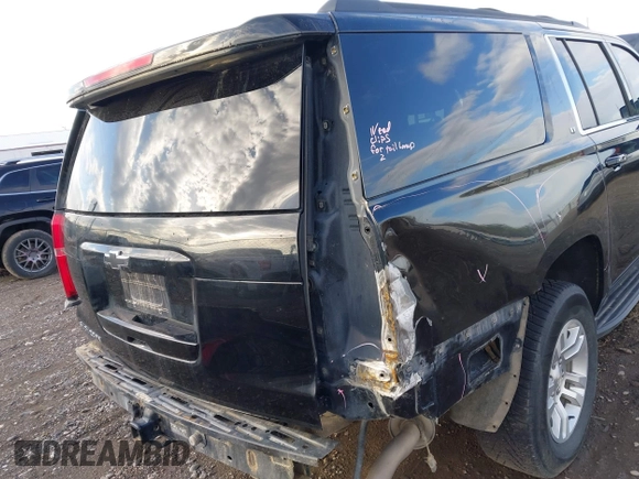 2017 Chevrolet Suburban LT z VIN 1GNSKHKC6HR246168, wystawiony jako IAAI lot #42150327 z przebiegiem Nie podano mil oraz . Historia ofert i sprzedaży dostępna na DreamBid. Obrazek 21.