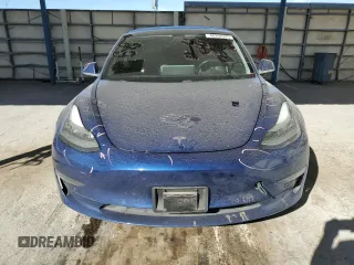 2018 Tesla Model 3 Long Range Battery z VIN 5YJ3E1EA1JF038510, wystawiony jako Copart lot #46352325 z przebiegiem 45 080 mil mil oraz Czysty tytuł • Clean title. Historia ofert i sprzedaży dostępna na DreamBid. Obrazek 5.
