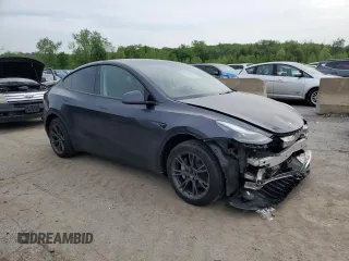 2024 Tesla Model Y Long Range с VIN 7SAYGDEE3RA328991, выставлен на аукционе Copart как лот 56637455 с пробегом Не указан миль и Списание • Salvage title. История ставок и продаж доступна на DreamBid. Изображение 4.