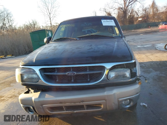 2000 Ford Explorer Eddie Bauer с VIN 1FMZU64E0YZB37690, выставлен на аукционе IAAI как лот 41588446 с пробегом 184 471 миль миль и . История ставок и продаж доступна на DreamBid. Изображение 12.