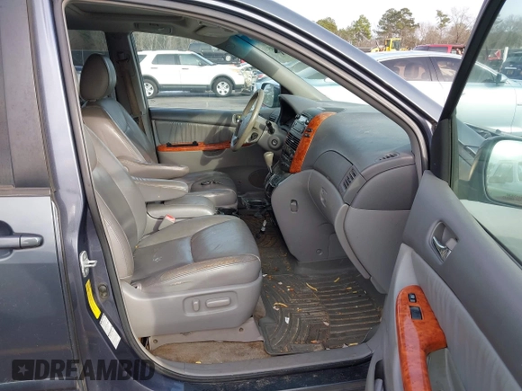 2009 Toyota Sienna XLE with VIN 5TDBK22C79S026370, listed as a IAAI auction lot 41471005 with 200,720 mi miles and . Bid and sale history available at DreamBid. Image 5.