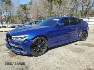 2019 BMW M5 Competition z VIN WBSJF0C55KB284512, wystawiony jako Copart lot #49328765 z przebiegiem Nie podano mil oraz Szkoda całkowita • Salvage title. Historia ofert i sprzedaży dostępna na DreamBid. Obrazek 1.
