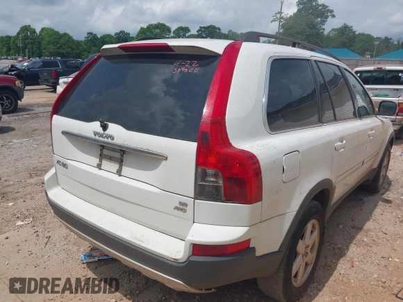 2007 Volvo XC90 I6 with VIN YV4CZ982X71351769, listed as a IAAI auction lot 42177331 with 272,008 mi miles and . Bid and sale history available at DreamBid. Image 4.