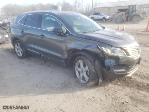 2017 Lincoln MKC Premiere with VIN 5LMCJ1D90HUL28606, listed as a Copart auction lot 44211405 with NaN miles and Salvage Title. Bid and sale history available at carsss.com. Image 4.
