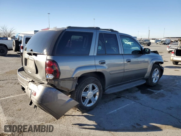 2008 Chevrolet TrailBlazer 1LT with VIN 1GNDT13S382256555, listed as a Copart auction lot 42164235 with 223,486 mi miles and Salvage Title. Bid and sale history available at DreamBid. Image 3.