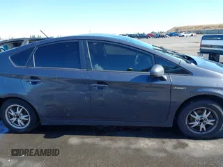 2011 Toyota Prius I z VIN JTDKN3DU5B1458400, wystawiony jako IAAI lot #42244466 z przebiegiem Nie podano mil oraz . Historia ofert i sprzedaży dostępna na DreamBid. Obrazek 14.
