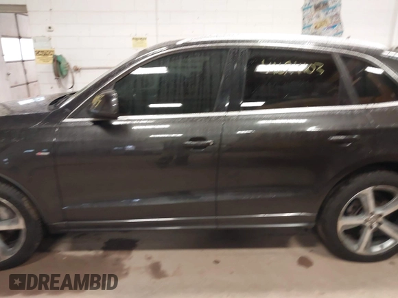 2014 Audi Q5 Premium Plus z VIN WA1DGAFP2EA062874, wystawiony jako IAAI lot #41684103 z przebiegiem 122 666 mil mil oraz . Historia ofert i sprzedaży dostępna na DreamBid. Obrazek 14.