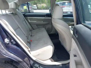 2012 Subaru Legacy 2.5i с VIN 4S3BMAA61C1033058, выставлен на аукционе IAAI как лот 42389156 с пробегом 232 702 миль миль и . История ставок и продаж доступна на DreamBid. Изображение 8.