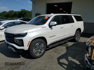2025 Chevrolet Suburban Z71 with VIN 1GNS6DRD7SR251060, listed as a Copart auction lot 66114965 with 8,217 mi miles and Clean title. Bid and sale history available at DreamBid. Image 1.