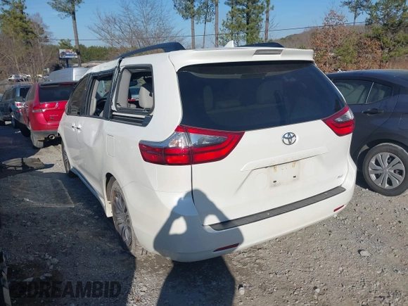 2020 Toyota Sienna XLE Auto Access Seat with VIN 5TDYZ3DC2LS083415, listed as a IAAI auction lot 41485526 with 55,500 mi miles. Bid and sale history available at carsss.com. Image 3.
