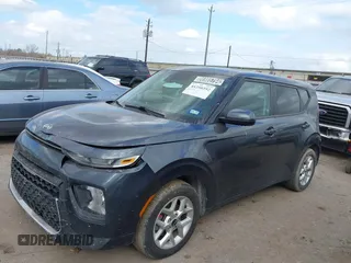 2021 Kia Soul S with VIN KNDJ23AU0M7746236, listed as a IAAI auction lot 41250392 with 72,571 mi miles and . Bid and sale history available at DreamBid. Image 6.
