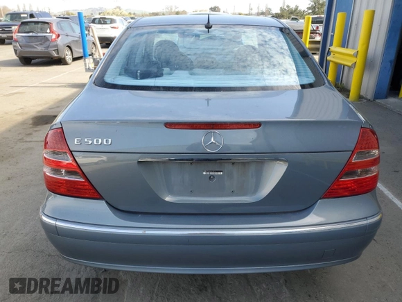 2005 Mercedes-Benz E 500 z VIN WDBUF70J65A615511, wystawiony jako Copart lot #47146855 z przebiegiem 145 221 mil mil oraz Szkoda całkowita • Salvage title. Historia ofert i sprzedaży dostępna na DreamBid. Obrazek 6.