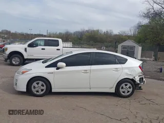 2011 Toyota Prius I with VIN JTDKN3DU3B0266401, listed as a IAAI auction lot 41951276 with 222,102 mi miles and . Bid and sale history available at DreamBid. Image 14.