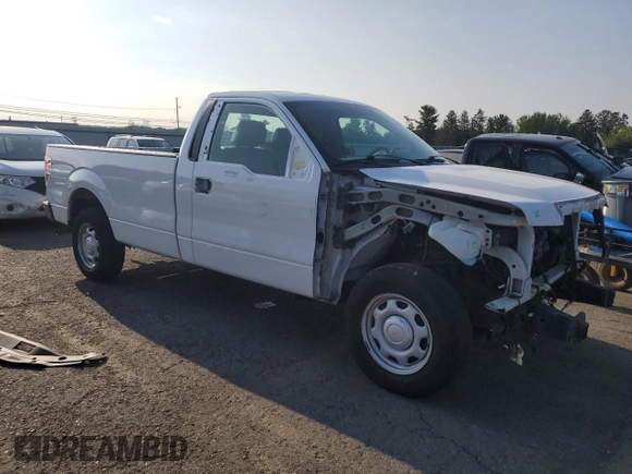 2013 Ford F-150 XL с VIN 1FTMF1CM4DKG33728, выставлен на аукционе Copart как лот 64748875 с пробегом 61 417 миль миль и Списание • Salvage title. История ставок и продаж доступна на DreamBid. Изображение 4.