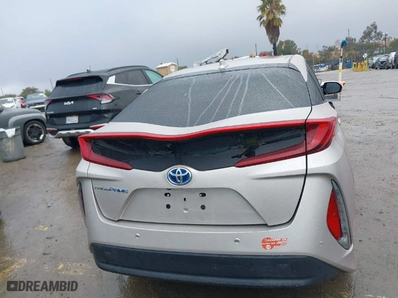 2017 Toyota Prius Prime Plus with VIN JTDKARFP5H3002903, listed as a IAAI auction lot 41520147 with NaN miles. Bid and sale history available at carsss.com. Image 17.
