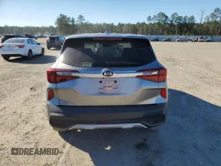 2021 Kia Seltos LX with VIN KNDEPCAA5M7178185, listed as a Copart auction lot 87043154 with 34,279 mi miles and Salvage Title. Bid and sale history available at DreamBid. Image 6.