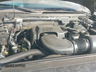 2002 Ford F-150 XLT с VIN 1FTRW07L72KE21596, выставлен на аукционе IAAI как лот 43131922 с пробегом Не указан миль и . История ставок и продаж доступна на DreamBid. Изображение 12.