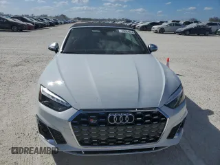 2023 Audi S5 Premium Plus z VIN WAUY4GF58PN007050, wystawiony jako Copart lot #75691014 z przebiegiem 388 mil mil oraz Nie do naprawy. Historia ofert i sprzedaży dostępna na DreamBid. Obrazek 5.