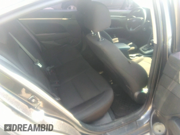2020 Hyundai Elantra Value Edition z VIN 5NPD84LF0LH553563, wystawiony jako IAAI lot #40065800 z przebiegiem 126 466 mil mil oraz . Historia ofert i sprzedaży dostępna na DreamBid. Obrazek 8.