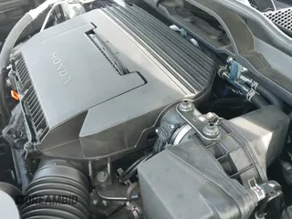 2025 Honda Pilot EX-L z VIN 5FNYG2H41SB019534, wystawiony jako IAAI lot #42470670 z przebiegiem 9 677 mil mil oraz . Historia ofert i sprzedaży dostępna na DreamBid. Obrazek 19.