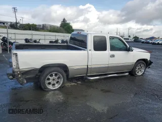 2000 GMC New Sierra 1500 SLE with VIN 2GTEC19T1Y1402268, listed as a Copart auction lot 51245315 with 127,372 mi miles and Salvage Title. Bid and sale history available at carsss.com. Image 3.