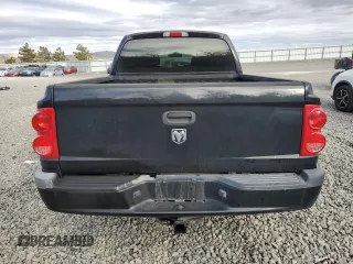 2006 Dodge Dakota SLT with VIN 1D7HW48NX6S665497, listed as a Copart auction lot 47468295 with 215,427 mi miles and Salvage Title. Bid and sale history available at carsss.com. Image 6.