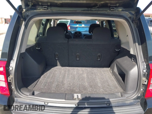 2013 Jeep Patriot Sport with VIN 1C4NJPBA1DD272752, listed as a IAAI auction lot 42080920 with 153,526 mi miles. Bid and sale history available at carsss.com. Image 17.