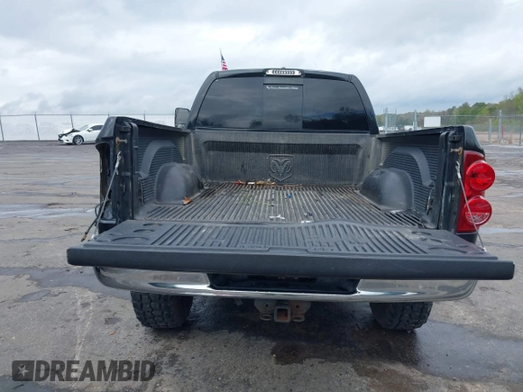2007 Dodge 2500 SLT с VIN 3D7KS28C87G753381, выставлен на аукционе IAAI как лот 39039516 с пробегом 128 455 миль миль и . История ставок и продаж доступна на DreamBid. Изображение 17.