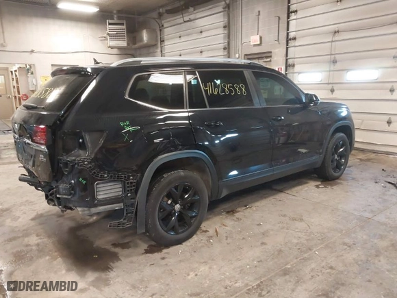 2019 Volkswagen Atlas 3.6L V6 SE with VIN 1V2LR2CAXKC599542, listed as a IAAI auction lot 41628588 with 59,377 mi miles. Bid and sale history available at carsss.com. Image 4.