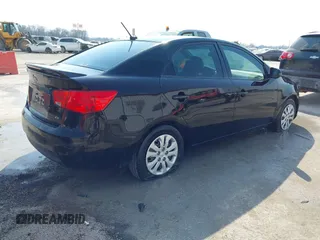 2012 Kia Forte EX with VIN KNAFU4A29C5607086, listed as a IAAI auction lot 41537069 with 204,355 mi miles. Bid and sale history available at carsss.com. Image 4.