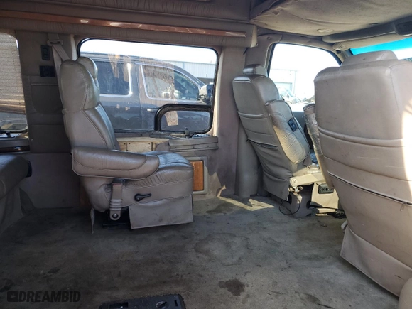 2001 GMC Savana Cargo Van YF7 Upfitter with VIN 1GDFG15R011100304, listed as a Copart auction lot 80039964 with 231,537 mi miles and Salvage Title. Bid and sale history available at carsss.com. Image 11.