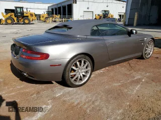 2007 Aston Martin DB9 z VIN SCFAD02A47GB07685, wystawiony jako Copart lot #75868414 z przebiegiem Nie podano mil oraz Szkody całkowita. Historia ofert i sprzedaży dostępna na DreamBid. Obrazek 3.