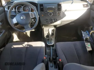 2008 Nissan Versa 1.8 S with VIN 3N1BC11E78L385445, listed as a Copart auction lot 44323285 with 79,185 mi miles and Salvage Title. Bid and sale history available at carsss.com. Image 8.