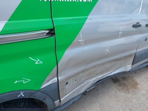 2016 Ford Transit Cargo с VIN 1FTYE1CM0GKB33378, выставлен на аукционе IAAI как лот 42327987 с пробегом 156 020 миль миль и . История ставок и продаж доступна на DreamBid. Изображение 21.