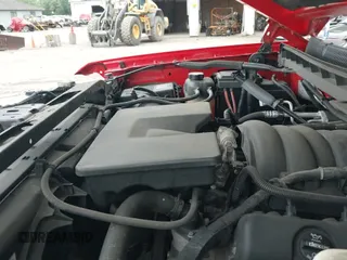 2018 Chevrolet Silverado 1500 LT z VIN 1GCVKREH8JZ308405, wystawiony jako IAAI lot #42776941 z przebiegiem 111 964 mil mil oraz . Historia ofert i sprzedaży dostępna na DreamBid. Obrazek 20.