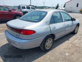 1999 Ford Escort SE с VIN 1FAFP13P4XW237754, выставлен на аукционе IAAI как лот 42485687 с пробегом 125 622 миль миль и . История ставок и продаж доступна на DreamBid. Изображение 4.