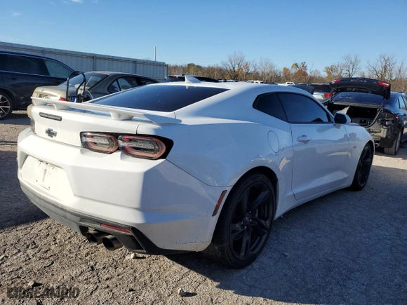 2020 Chevrolet Camaro 1SS with VIN 1G1FE1R76L0137331, listed as a Copart auction lot 80385274 with 81,001 mi miles and Salvage Title. Bid and sale history available at carsss.com. Image 3.