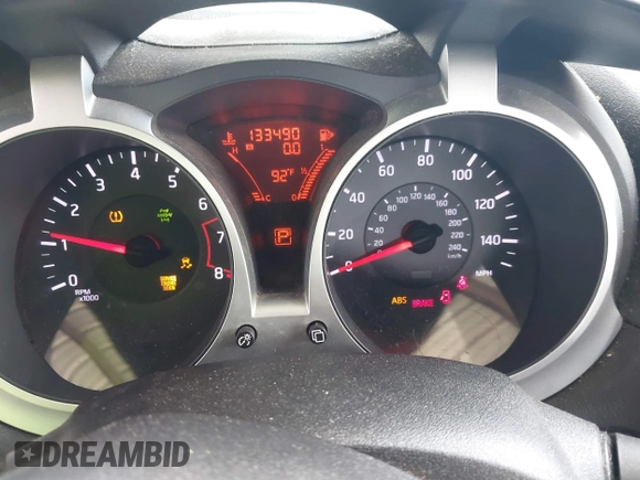 2013 Nissan Juke SL z VIN JN8AF5MV8DT221618, wystawiony jako IAAI lot #42535673 z przebiegiem 133 490 mil mil oraz . Historia ofert i sprzedaży dostępna na DreamBid. Obrazek 7.