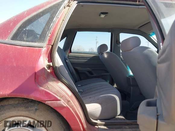 1993 Ford Tempo GL z VIN 2FAPP36X1PB133882, wystawiony jako IAAI lot #41719972 z przebiegiem 61 118 mil mil oraz . Historia ofert i sprzedaży dostępna na DreamBid. Obrazek 8.