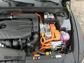 2025 Hyundai Sonata SEL с VIN KMHL34JJ3SA125103, выставлен на аукционе Copart как лот 67090105 с пробегом 513 миль миль и Списание • Salvage title. История ставок и продаж доступна на DreamBid. Изображение 14.