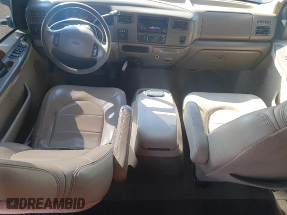 2000 Ford F-350 XL z VIN 1FTWW33F1YED10988, wystawiony jako Copart lot #60320125 z przebiegiem 185 381 mil mil oraz Czysty tytuł • Clean title. Historia ofert i sprzedaży dostępna na DreamBid. Obrazek 8.