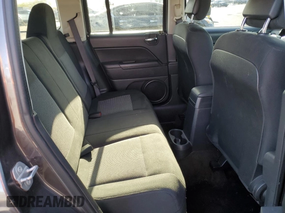 2016 Jeep Patriot Sport z VIN 1C4NJRBB5GD657160, wystawiony jako Copart lot #54567205 z przebiegiem 122 198 mil mil oraz Szkoda całkowita • Salvage title. Historia ofert i sprzedaży dostępna na DreamBid. Obrazek 12.