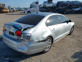 2012 Volkswagen Jetta SE with VIN 3VWDP7AJ3CM309327, listed as a IAAI auction lot 42053827 with 139,802 mi miles and . Bid and sale history available at DreamBid. Image 4.