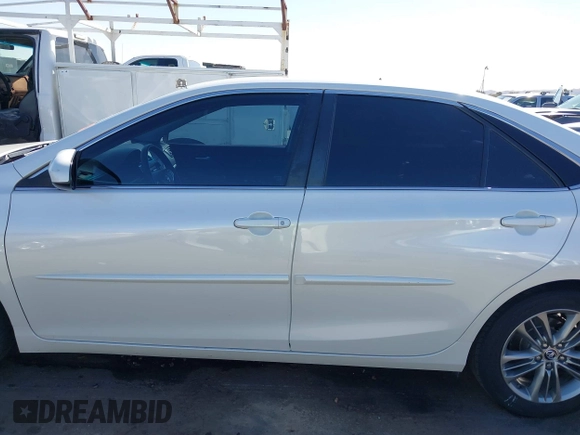 2015 Toyota Camry XLE z VIN 4T1BF1FK7FU478581, wystawiony jako IAAI lot #41827385 z przebiegiem 131 375 mil mil oraz . Historia ofert i sprzedaży dostępna na DreamBid. Obrazek 15.