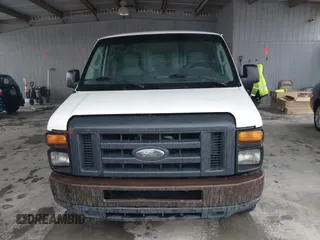 2012 Ford Econoline Cargo Commercial z VIN 1FTNS2EW4CDA01478, wystawiony jako IAAI lot #42306606 z przebiegiem 213 597 mil mil oraz . Historia ofert i sprzedaży dostępna na DreamBid. Obrazek 12.