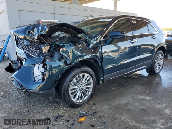2024 Cadillac XT4 FWD Premium Luxury z VIN 1GYFZCR43RF241465, wystawiony jako Copart lot #49428795 z przebiegiem Nie podano mil oraz Szkoda całkowita • Salvage title. Historia ofert i sprzedaży dostępna na DreamBid. Obrazek 1.
