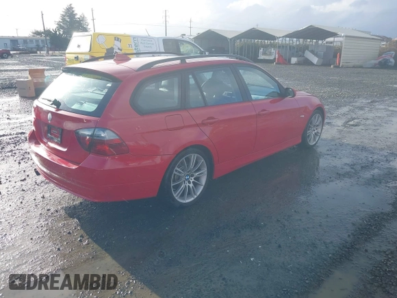 2007 BMW 3 Series 328xi с VIN WBAVT73507FZ36976, выставлен на аукционе IAAI как лот 41647516 с пробегом 157 049 миль миль и . История ставок и продаж доступна на DreamBid. Изображение 4.
