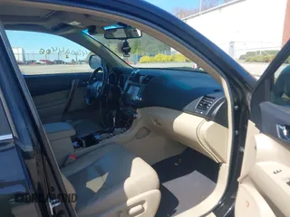 2012 Toyota Highlander Limited with VIN 5TDDK3EH4CS129226, listed as a IAAI auction lot 42024466 with 84,581 mi miles and . Bid and sale history available at DreamBid. Image 5.