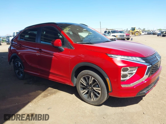 2025 Mitsubishi Eclipse Cross SE z VIN JA4ATWAA0SZ006881, wystawiony jako IAAI lot #42058073 z przebiegiem 2 418 mil mil oraz . Historia ofert i sprzedaży dostępna na DreamBid. Obrazek 1.