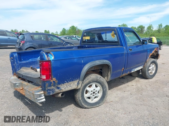 1994 Dodge Dakota z VIN 1B7GG26X5RW145863, wystawiony jako IAAI lot #42345217 z przebiegiem 117 441 mil mil oraz . Historia ofert i sprzedaży dostępna na DreamBid. Obrazek 4.